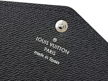 ルイヴィトン　財布　LOUIS VUITTON　ヴィトン　LV　エピ　ファスナー長札　ポルトフォイユ・サラ　ノワール　M60582