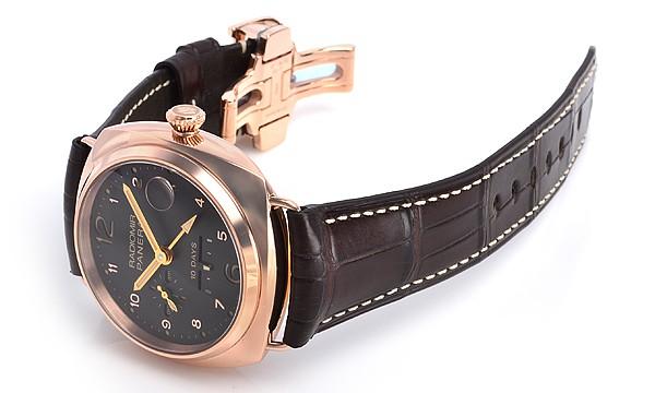 パネライ ラジオミール １０デイズＧＭＴ 世界限定250本 PAM00497