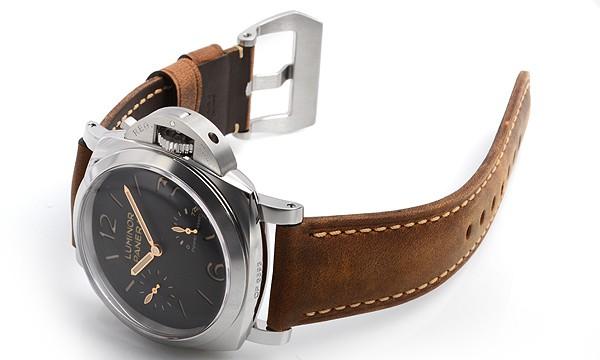 パネライ ルミノールパワーリザーブ1950 ３デイズ ４７ｍｍ PAM00423