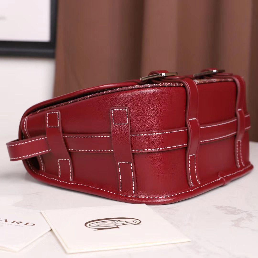 GOYARD  ゴヤール ベルヴェデール ユニセックス ショルダーバッグ 赤×シルバー金具 G2020888
