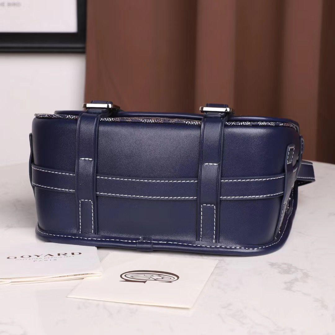 GOYARD  ゴヤール ベルヴェデール ユニセックス ショルダーバッグ ネイビー×シルバー金具 G2020699