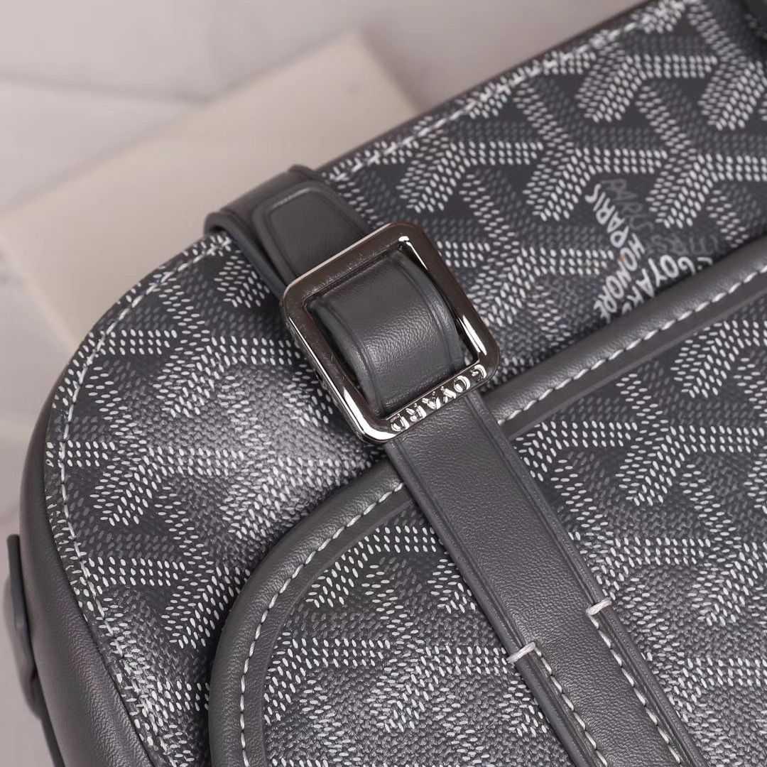 GOYARD  ゴヤール ベルヴェデール ユニセックス ショルダーバッグ グレー×シルバー金具G2020697