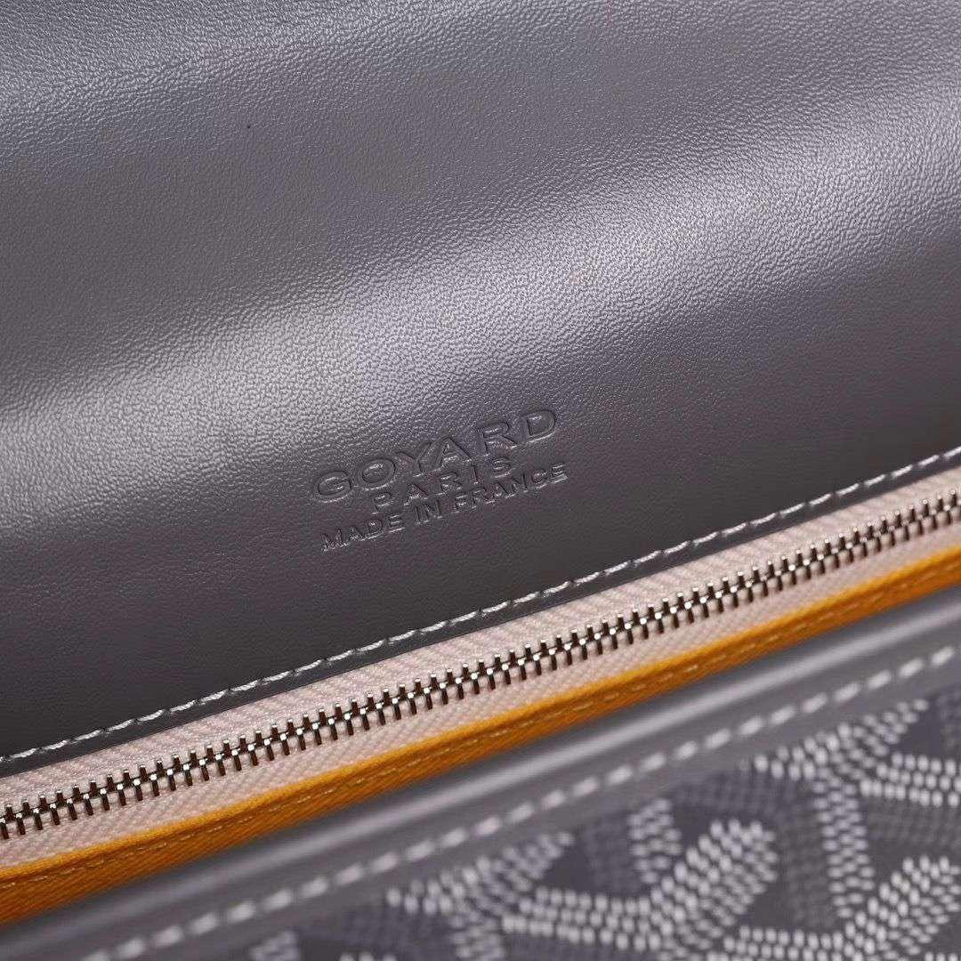 GOYARD  ゴヤール ベルヴェデール ユニセックス ショルダーバッグ グレー×シルバー金具G2020697