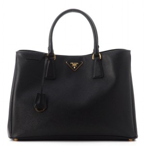 PRADA/プラダハンドバッグ SAFFIANO LUXロゴプレート付き BN1844 NZV 002