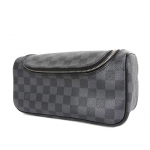 LOUIS VUITTON ルイ ヴィトン ダミエグラフィット トワレ ポーチ トラベルポーチ セカンドバッグ クラッチバッグ N47625