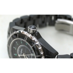シャネル  Ｊ１２ ３３ H2130