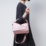  ロエベ/LOEWE ハンドバッグ(2WAY仕様) PUZZLE SMALL CLASSIC CALF SOFT PINK ピンク系 32230 k74 7610 レディース
