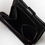 ボッテガヴェネタ二つ折り財布 BOTTEGA VENETA  イントレチャート INTRECCIATO ブラック 121059 V001N 1000 メンズ