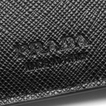 プラダ二つ折り財布 PRADA サフィアーノ/SAFFIANO メタル/METAL ブラック 2MO738 QME F0002 メンズ