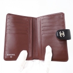 シャネル CHANEL マトラッセ 二つ折り財布 ラムスキン SV金具 ブラック A48667
