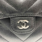 CHANEL シャネル A80758 Vステッチ フラップ シェブロン CC ココマーク 長財布（小銭入れあり） キャビアスキン ブラック×シルバー金具 レディース