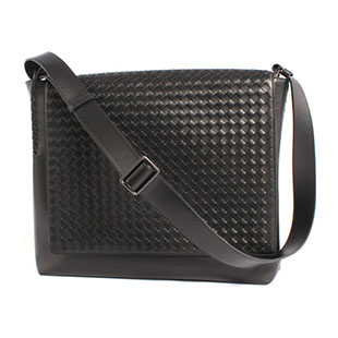 ボッテガ・ヴェネタ BOTTEGA VENETA イントレチャート　斜め掛けショルダーバッグ 221065 V4651 1000 牛革