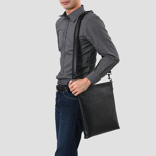 ボッテガヴェネタ BOTTEGA VENETA ショルダーバッグ イントレチャート 【INTRECCIATO】 ブラック 276356 V465C 1000 メンズ
