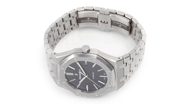 オーデマ・ピゲ ロイヤルオーク ４１ｍｍ 15400ST.OO.1220ST.01