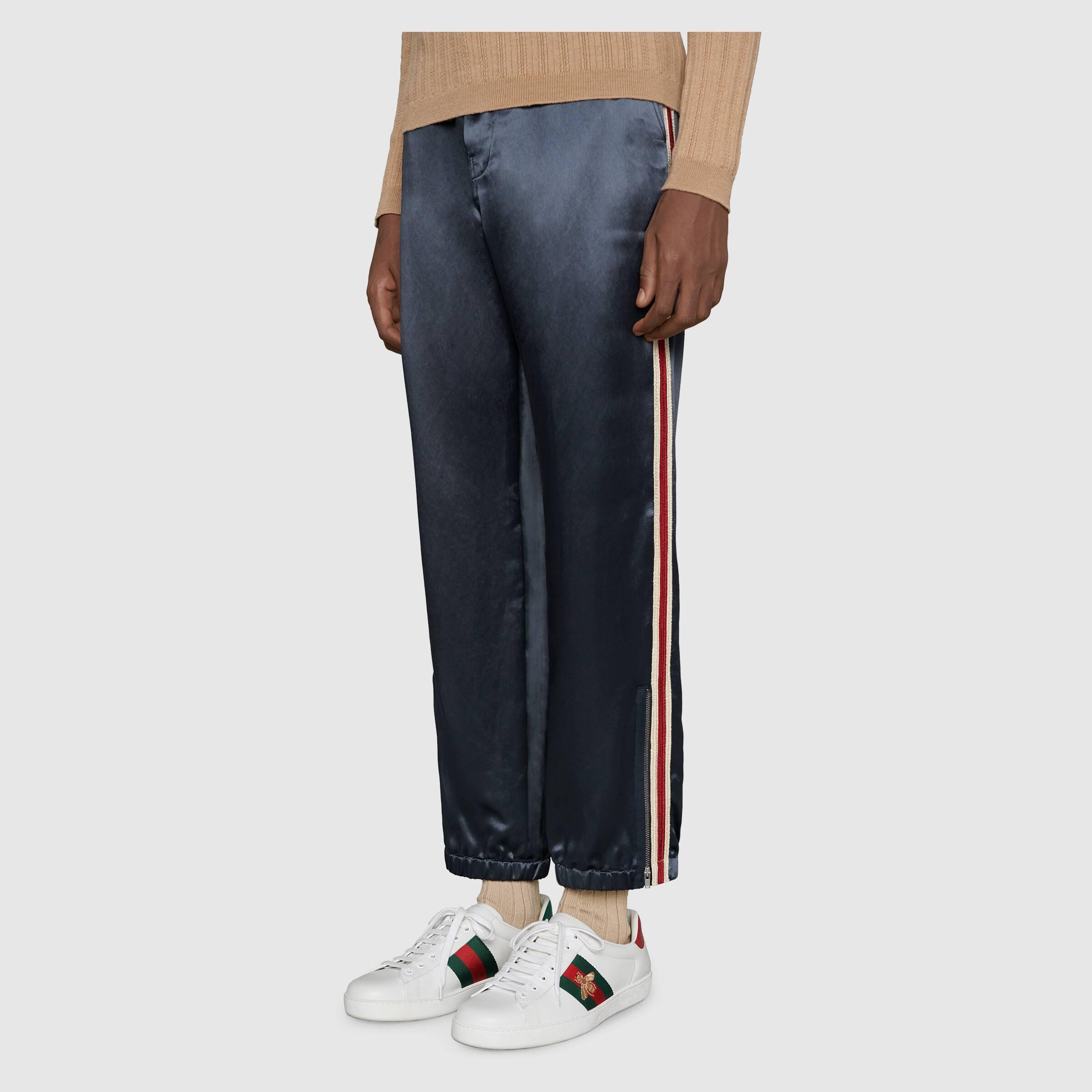 GUCCI エンブロイダリー付き スニーカー ACE BEE SNEAKERS 429446 02JP0 9064