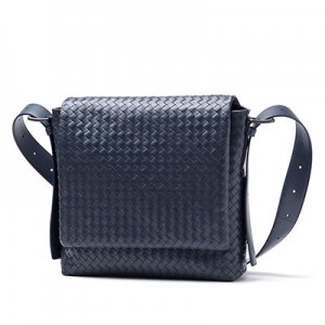 ボッテガヴェネタ BOTTEGA VENETA  ショルダーバッグ LEGGERO プリュッセ ブルー系 406275 vq131 4058 メンズ