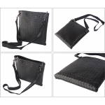 BOTTEGA VENETAバッグ ボッテガヴェネタ ショルダーバッグ 斜め掛け 黒 ブラック 172736 V465C 1000