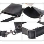 BOTTEGA VENETAバッグ ボッテガヴェネタ ショルダーバッグ 斜め掛け 黒 ブラック 172736 V465C 1000