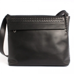 ボッテガ・ヴェネタ BOTTEGA VENETA イントレチャート　斜め掛けショルダーバッグ 221065 V4651 1000 牛革
