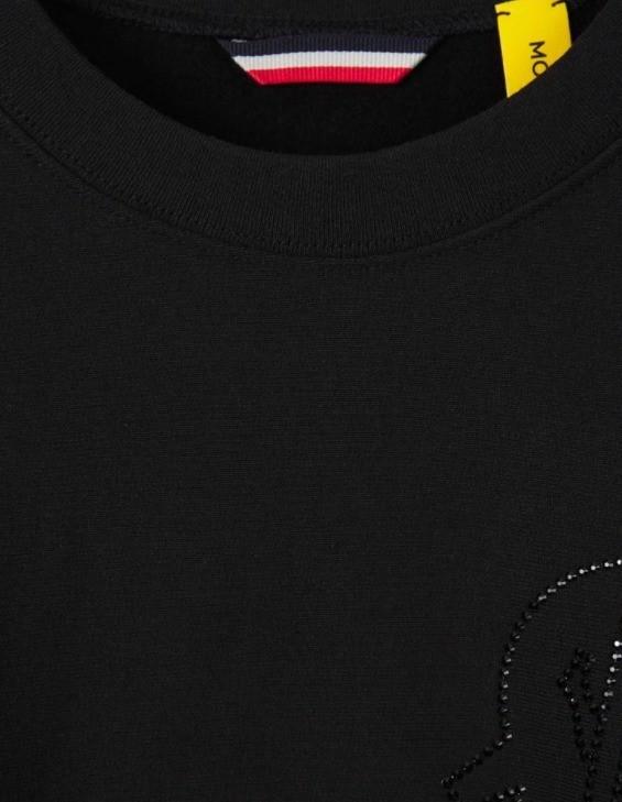 MONCLER モンクレール クルーネックスウェット胸にロゴ入り 8000250A6632999