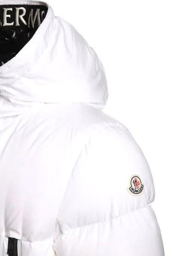 洋服MONCLER モンクレール BARONNIES ダウンジャケット 0911A51B0068950032