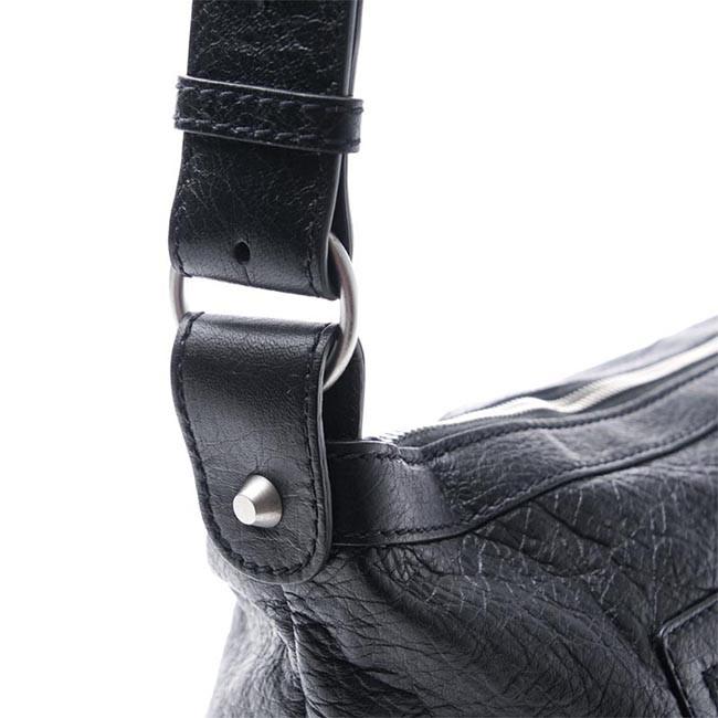 バレンシアガBALENCIAGA ショルダーバッグ ブラック メンズ  レザー アリーナ 本革 アリーナ 340687 d9h04 1000 
