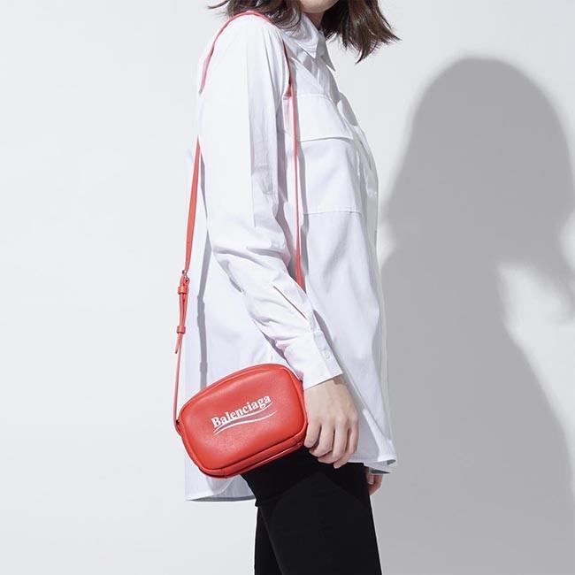 バレンシアガ BALENCIAGA ショルダーバッグ レッド レディース ギフト プレゼント レザー 本革 ポシェット EVERYDAY CAMERA XS エブリデイ カメラバッグ 489809 d6w9n 6570 ​