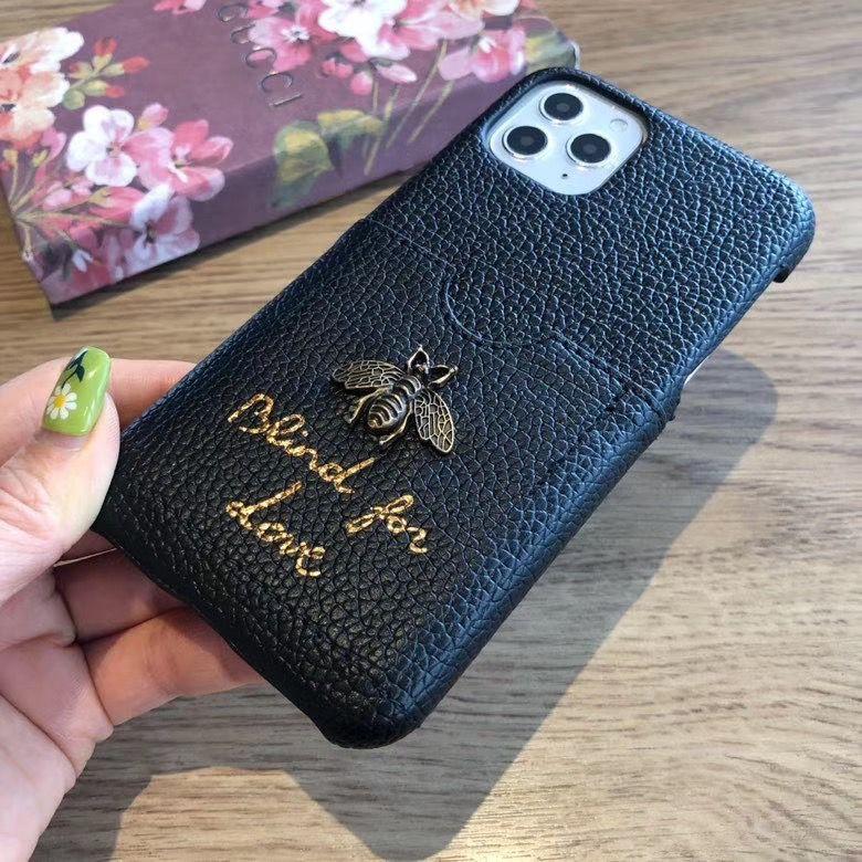 グッチ GUCCI 携帯ケース iPhone11、iphone12ケース  625710 K5I0S 9632