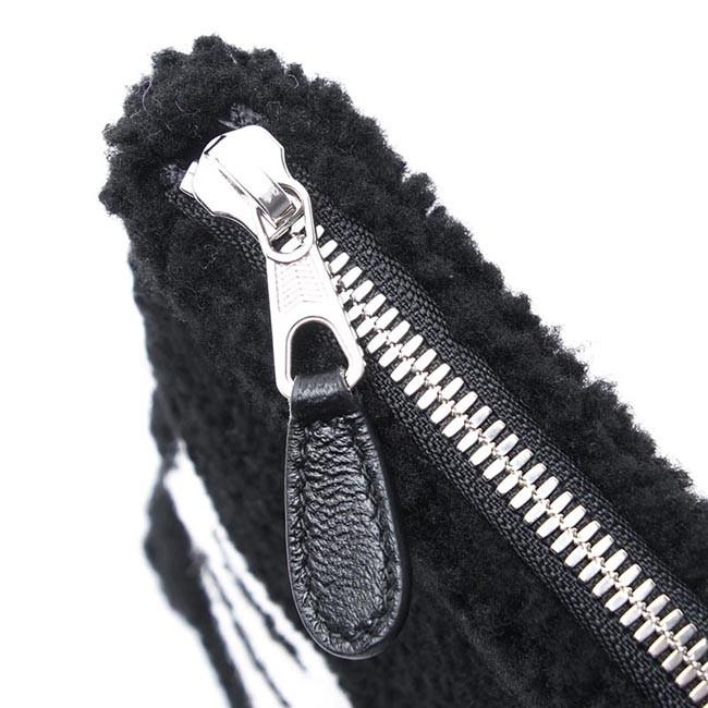 バレンシアガ BALENCIAGA ポーチ ブラック レディース レザー 本革 ギフト プレゼント ブラック ムートン  SHEARLING シアリング 492681 0e91n 1080​