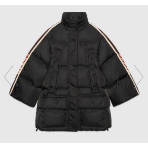 グッチ ベルト付きナイロンフーデッドジャケット　GUCCI 550060 Z8AAJ 1152