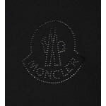 MONCLER モンクレール クルーネックスウェット胸にロゴ入り 8000250A6632999