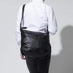 バレンシアガBALENCIAGA ショルダーバッグ ブラック メンズ  レザー アリーナ 本革 アリーナ 340687 d9h04 1000 