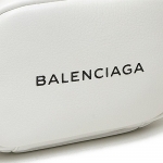 バレンシアガ BALENCIAGA ショルダーバッグ EVERYDAY CAMERA BAG XS エブリデイカメラバッグXS BLANC CLAIR ホワイト 489809 D6W2N 9060 