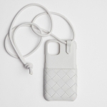 ボッテガヴェネタ BOTTEGA VENETA iPhone11、iphone12 PROケース イントレチャート 629543VCPP39033