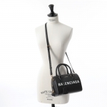 BALENCIAGAバレンシアガ  レザー ボストンバッグ ショルダーバッグ 南京錠付き NOIR/BLANC レディース  518872 0OT0M 1000​