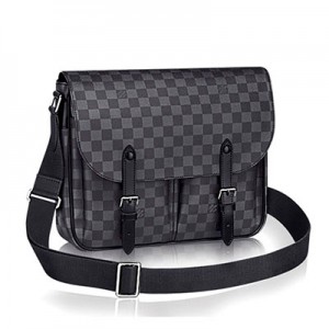 Louis Vuitton ルイ・ヴィトン クリストファー・メッセンジャー ダミエ グラフィット ショルダーバッグ N41500