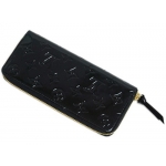 ルイヴィトンLOUIS VUITTON　ヴェルニ　ラウンドファスナー長財布　ポルトフォイユ・クレマンス　ノワール　M90920