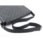 ルイヴィトン (LOUISVUITTON) モノグラム・エクリプス ディストリクトMM NM  ショルダーバッグ メッセンジャーバッグ M44001​