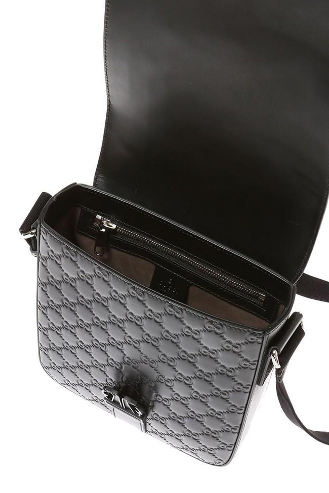 GUCCI グッチ  シグネチャー ショルダー バッグ GG 男性 メンズ ギフト プレゼント 473877CWCBN1000