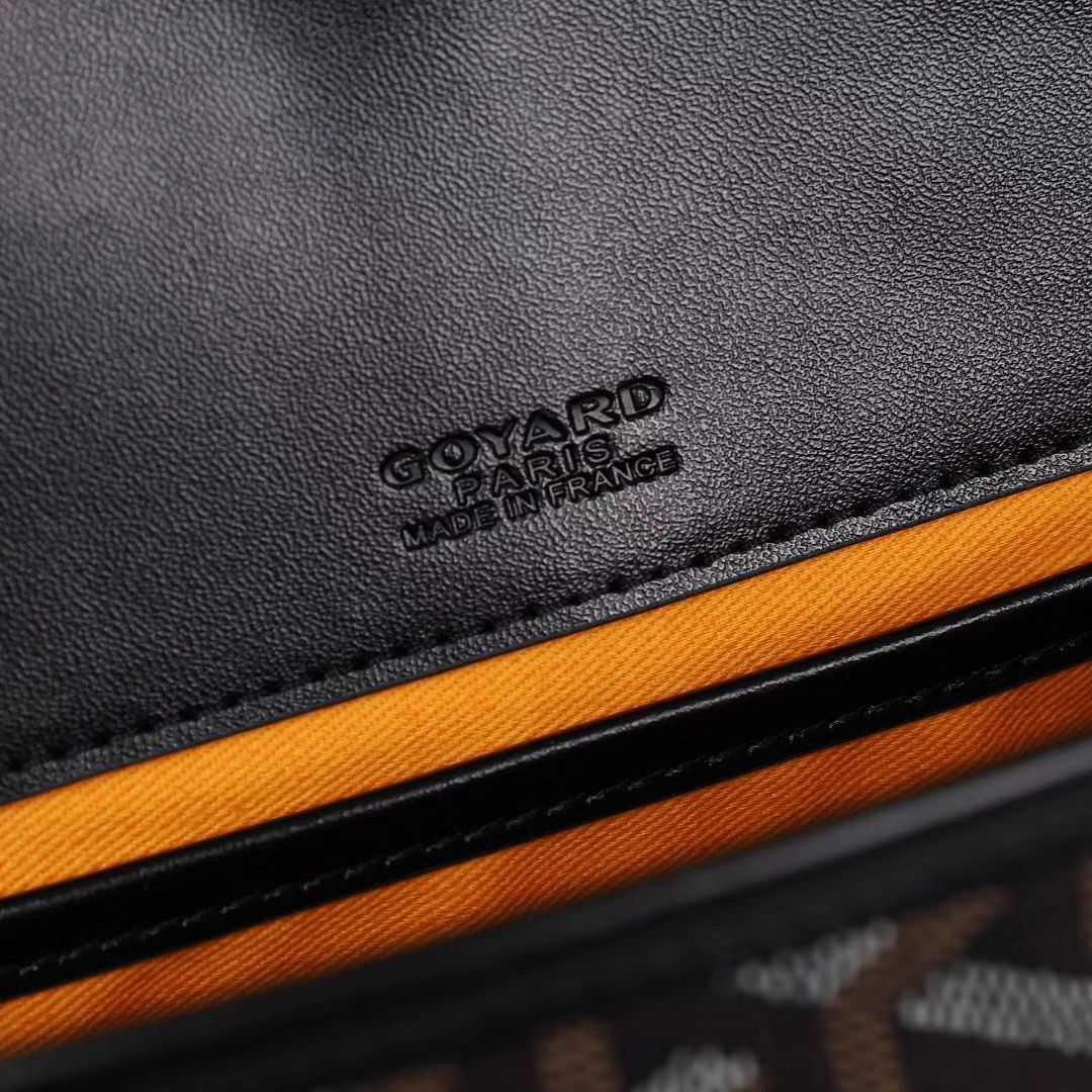 GOYARD  ゴヤール ベルヴェデール SAC BELVEDELE 2 PM  レザー  ショルダーバッグ G2020666