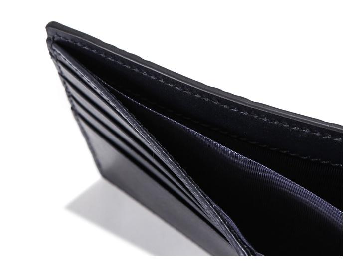グッチ GUCCI シグネチャー ウェブ 二つ折り財布 408827 CWCLN 8497
