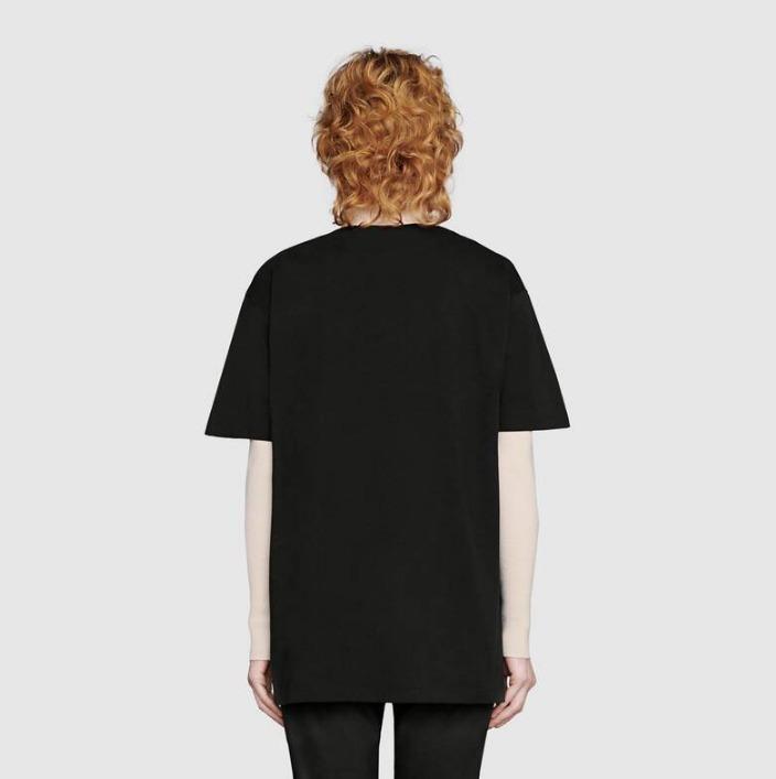 グッチ “LOVE” プリント オーバーサイズ Tシャツ ブラック 492347 XJB72 1082