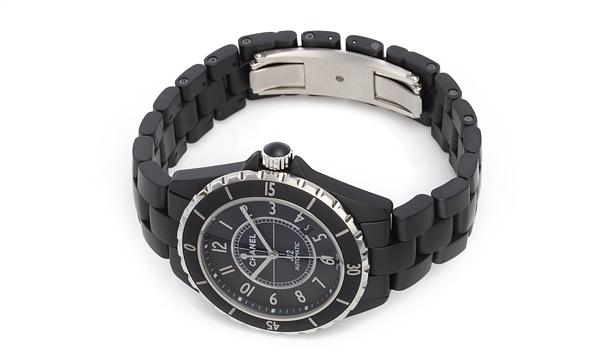 シャネル Ｊ１２ ４２ マットブラック セラミック H3131