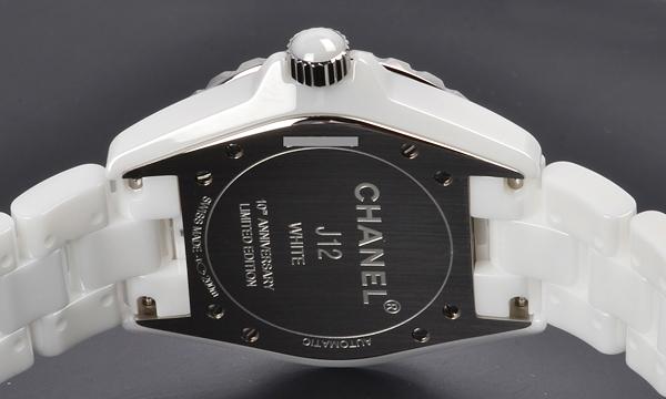 シャネル  Ｊ１２ ３８ ホワイトファントム H3443