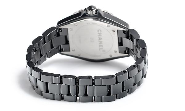シャネル   Ｊ１２ ４２ H2980
