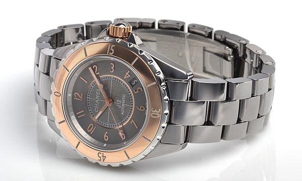 シャネル  Ｊ１２ クロマティック ３８ ベージュゴールド H4185