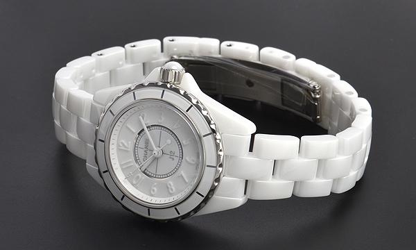 シャネル Ｊ１２ ２９ ホワイトファントム H3705
