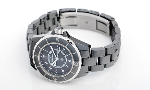 シャネル   Ｊ１２ ３３ H0682