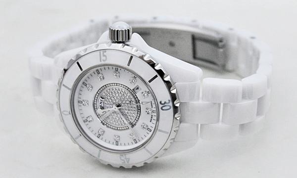 シャネル  Ｊ１２ ３３ H2123