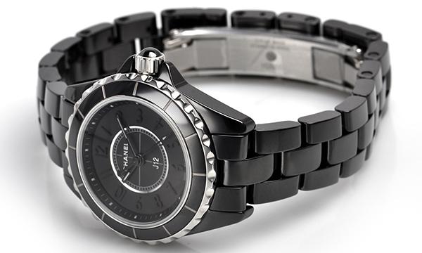 シャネル  Ｊ１２ ２９ インテンスブラック H4196
